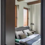 Apartment 3 спални - електрическо подово отопление - бърз Wifi - веранда - в гората - Warm Forest Nest Pamporovo