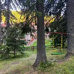 3 спални - електрическо подово отопление - бърз Wifi - веранда - в гората - Warm Forest Nest Apartment