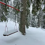 Apartment 3 спални - електрическо подово отопление - бърз Wifi - веранда - в гората - Warm Forest Nest