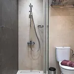 3 спални - електрическо подово отопление - бърз Wifi - веранда - в гората - Warm Forest Nest Apartment Pamporovo