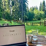 3 спални - електрическо подово отопление - бърз Wifi - веранда - в гората - Warm Forest Nest Apartment Pamporovo