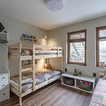 3 спални - електрическо подово отопление - бърз Wifi - веранда - в гората - Warm Forest Nest Pamporovo