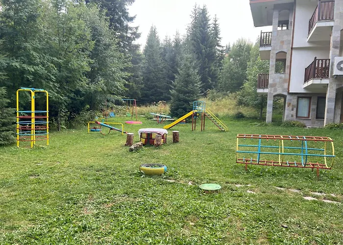 3 спални - електрическо подово отопление - бърз Wifi - веранда - в гората - Warm Forest Nest Apartment