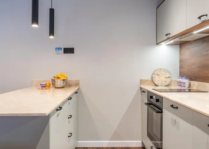 Apartment 3 спални - електрическо подово отопление - бърз Wifi - веранда - в гората - Warm Forest Nest *