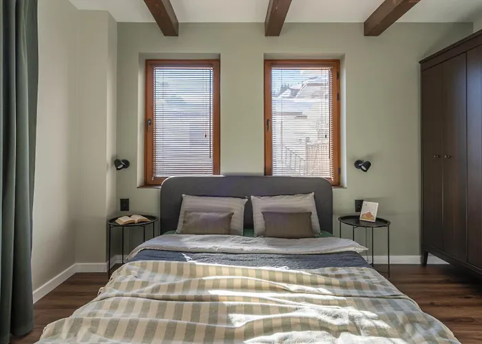 3 спални - електрическо подово отопление - бърз Wifi - веранда - в гората - Warm Forest Nest Apartment