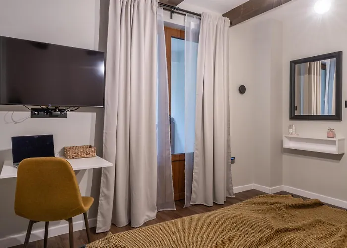 3 спални - електрическо подово отопление - бърз Wifi - веранда - в гората - Warm Forest Nest Pamporovo