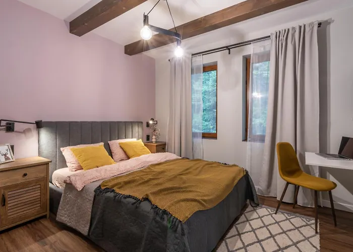 3 спални - електрическо подово отопление - бърз Wifi - веранда - в гората - Warm Forest Nest * Pamporovo