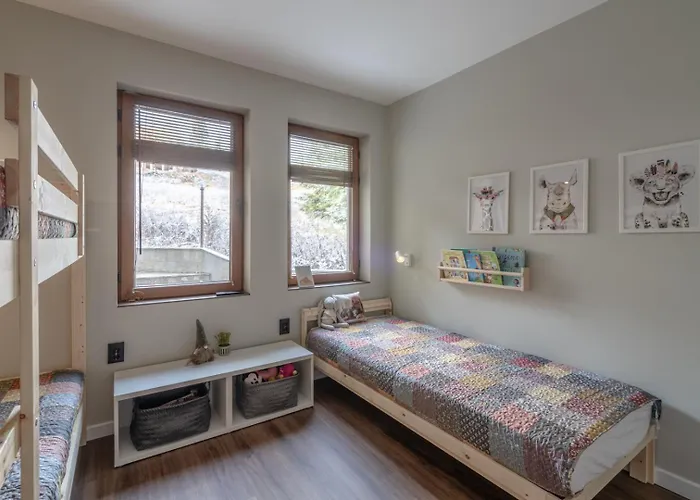 3 спални - електрическо подово отопление - бърз Wifi - веранда - в гората - Warm Forest Nest Apartment *