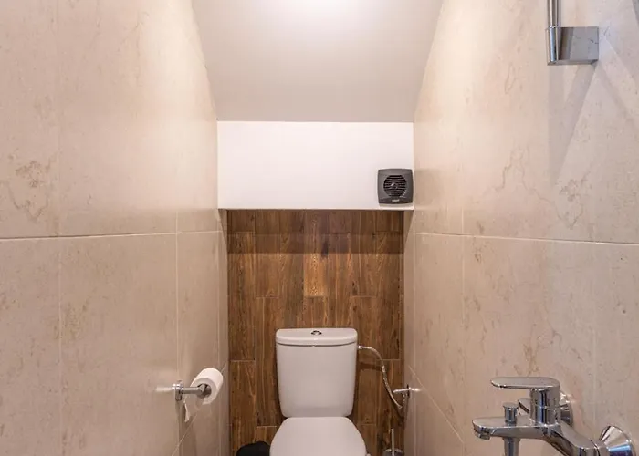 Apartment 3 спални - електрическо подово отопление - бърз Wifi - веранда - в гората - Warm Forest Nest *